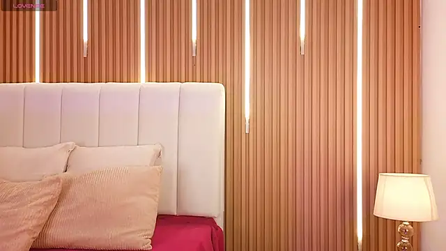 KimSensual  online show from April 2026 12:33:01 PM