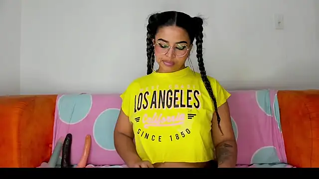 moana taylor online show from January 2025 10:32:02 AM