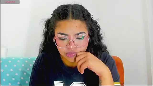 Snapshot of moana_taylor chatting on May 2026 10:21:02 AM moana taylor online show from May 2026 10:21:02 AM