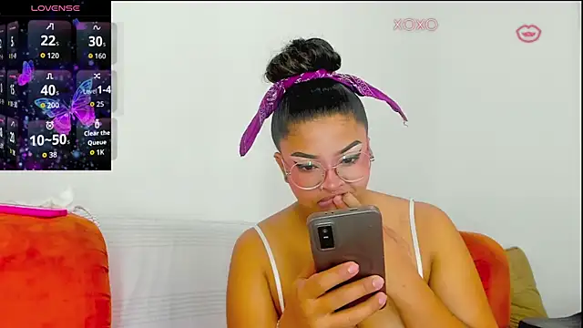 moana taylor online show from March 2026 09:38:02 PM