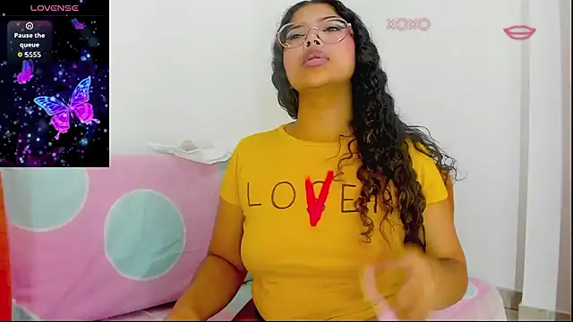 moana taylor online show from March 2026 09:00:02 PM