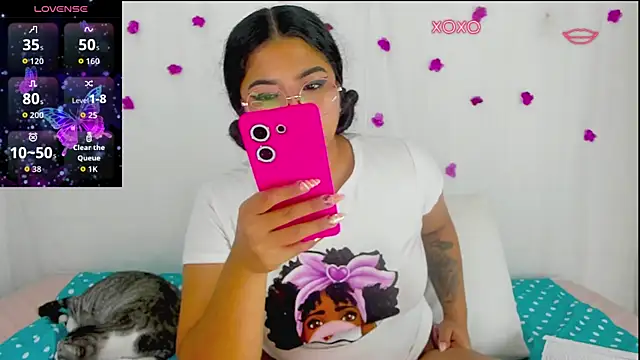 moana taylor online show from December 2025 05:25:02 PM