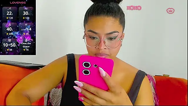 moana taylor online show from March 2026 05:02:02 PM