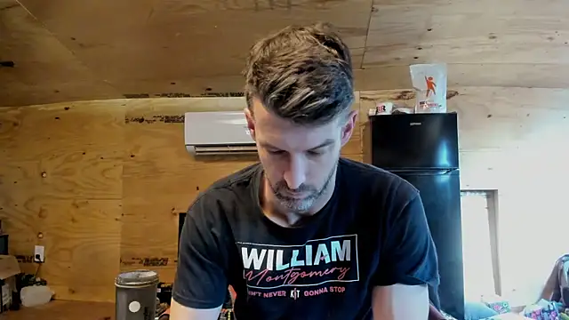 Snapshot of Kenny_Kyle chatting on November 2025 03:34:01 PM Kenny Kyle online show from November 2025 03:34:01 PM