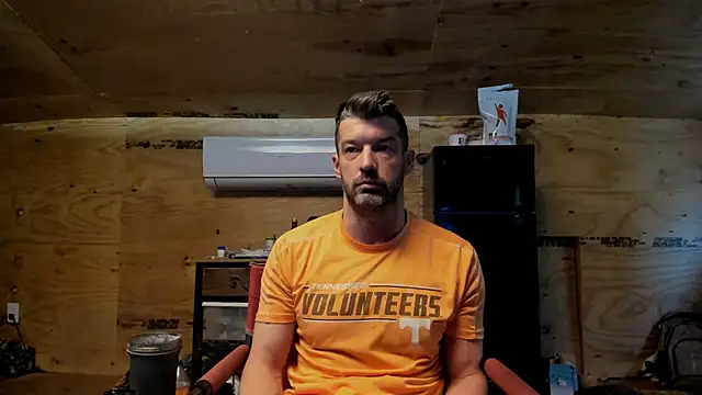 Snapshot of Kenny_Kyle chatting on October 2025 01:33:02 PM Kenny Kyle online show from October 2025 01:33:02 PM