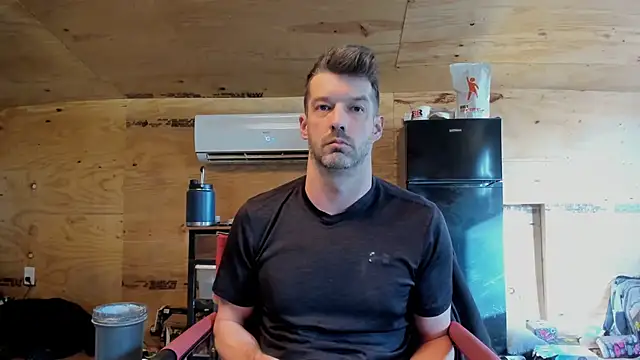 Snapshot of Kenny_Kyle chatting on November 2025 02:49:01 PM Kenny Kyle online show from November 2025 02:49:01 PM