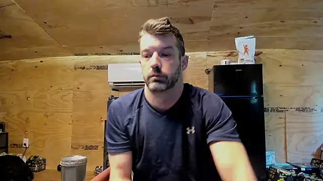 Snapshot of Kenny_Kyle chatting on September 2025 02:24:01 PM Kenny Kyle online show from September 2025 02:24:01 PM