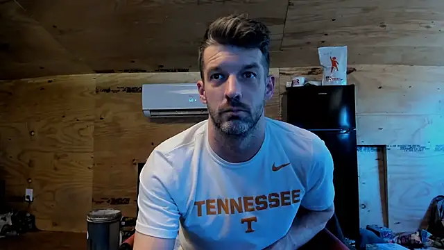 Snapshot of Kenny_Kyle chatting on November 2025 05:57:01 PM Kenny Kyle online show from November 2025 05:57:01 PM