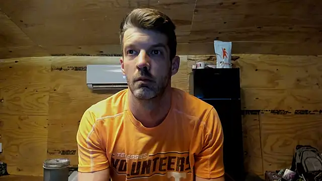 Snapshot of Kenny_Kyle chatting on November 2025 03:32:01 AM Kenny Kyle online show from November 2025 03:32:01 AM