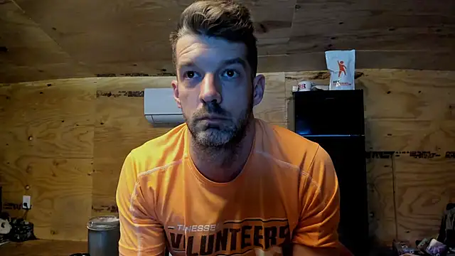 Snapshot of Kenny_Kyle chatting on November 2025 04:00:02 AM Kenny Kyle online show from November 2025 04:00:02 AM