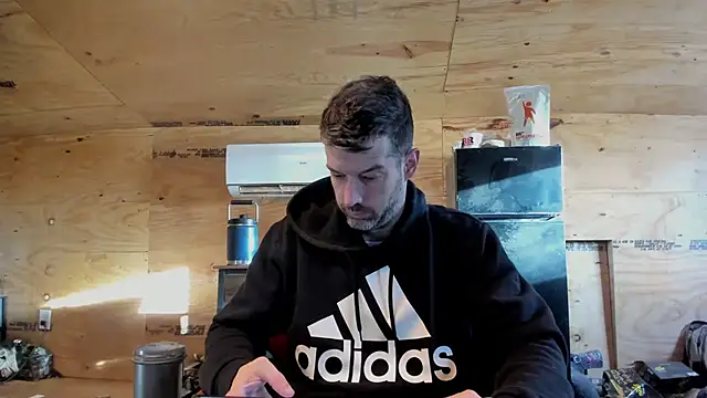 Snapshot of Kenny_Kyle chatting on December 2025 02:01:02 PM Kenny Kyle online show from December 2025 02:01:02 PM