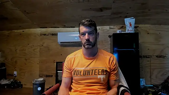 Snapshot of Kenny_Kyle chatting on September 2025 12:33:02 PM Kenny Kyle online show from September 2025 12:33:02 PM