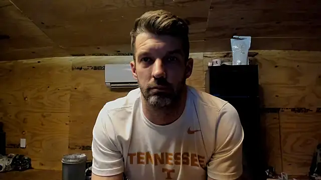 Snapshot of Kenny_Kyle chatting on November 2025 02:25:01 AM Kenny Kyle online show from November 2025 02:25:01 AM