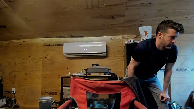 Snapshot of Kenny_Kyle chatting on December 2025 03:00:01 PM Kenny Kyle online show from December 2025 03:00:01 PM