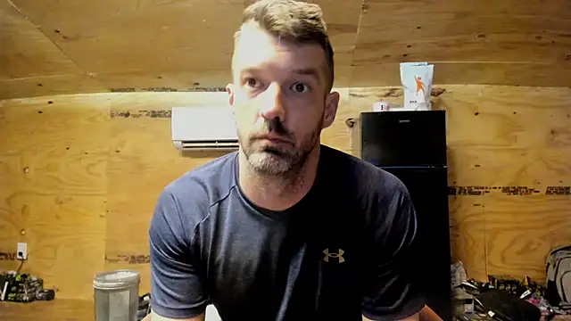 Snapshot of Kenny_Kyle chatting on October 2025 02:26:01 AM Kenny Kyle online show from October 2025 02:26:01 AM