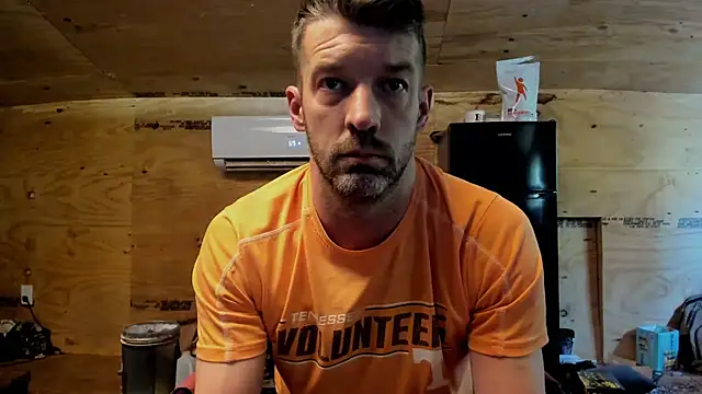 Snapshot of Kenny_Kyle chatting on October 2025 05:12:02 PM Kenny Kyle online show from October 2025 05:12:02 PM