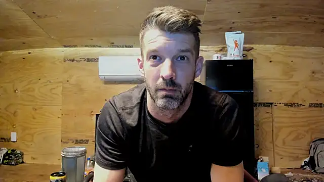 Snapshot of Kenny_Kyle chatting on October 2025 02:56:01 AM Kenny Kyle online show from October 2025 02:56:01 AM