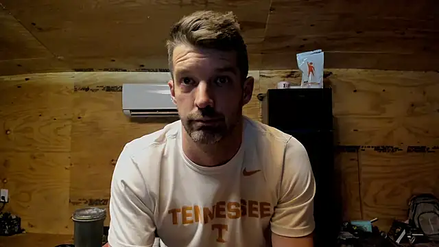 Snapshot of Kenny_Kyle chatting on October 2025 01:50:02 AM Kenny Kyle online show from October 2025 01:50:02 AM