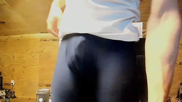 Snapshot of Kenny_Kyle chatting on December 2025 03:05:02 AM Kenny Kyle online show from December 2025 03:05:02 AM