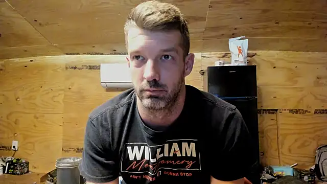 Snapshot of Kenny_Kyle chatting on October 2025 01:17:01 AM Kenny Kyle online show from October 2025 01:17:01 AM