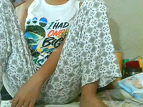 Snapshot of PinaySkinnyGirl chatting on June 2026 10:27:02 PM PinaySkinnyGirl online show from June 2026 10:27:02 PM