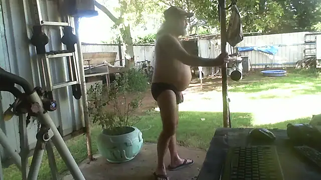 herbie010666 online show from March 2026 06:28:02 AM