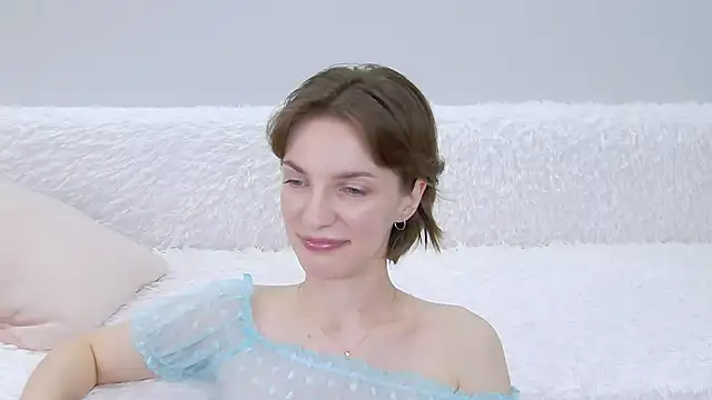 Beauty Alex online show from January 2026 02:26:01 AM