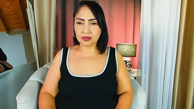 Madissononee online show from November 2025 12:22:01 AM