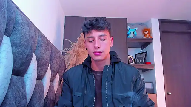 Snapshot of I_Gabriel chatting on December 2024 01:24:02 AM I Gabriel online show from December 2024 01:24:02 AM