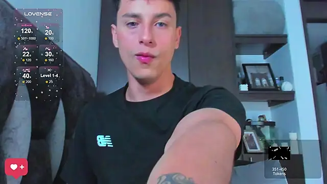 Snapshot of I_Gabriel chatting on March 2025 10:50:02 PM I Gabriel online show from March 2025 10:50:02 PM