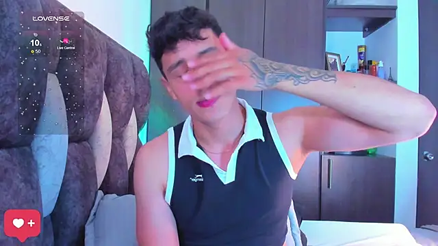 Snapshot of I_Gabriel chatting on October 2025 12:34:01 AM I Gabriel online show from October 2025 12:34:01 AM