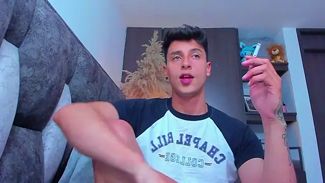 Snapshot of I_Gabriel chatting on December 2024 11:52:02 PM I Gabriel online show from December 2024 11:52:02 PM