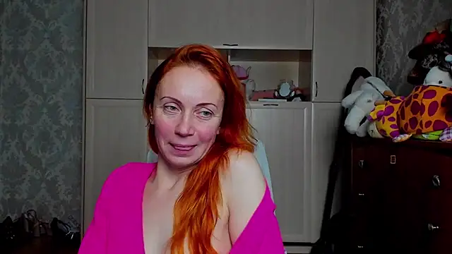 Snapshot of BrightBurst chatting on November 2025 08:36:02 PM BrightBurst online show from November 2025 08:36:02 PM