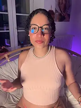 Lauyako online show from June 2026 08:03:01 PM