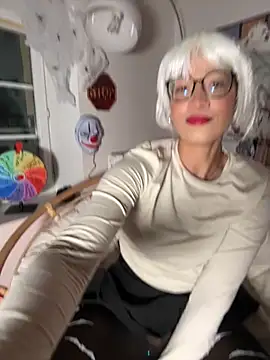 Snapshot of Lauyako chatting on October 2025 05:32:01 PM Lauyako online show from October 2025 05:32:01 PM