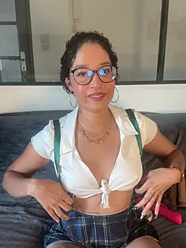 Lauyako online show from June 2026 03:29:01 PM