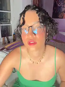 Lauyako online show from May 2026 07:33:01 PM
