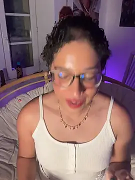 Lauyako online show from June 2026 08:06:01 PM