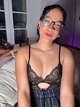 Lauyako online show from April 2026 03:14:01 PM