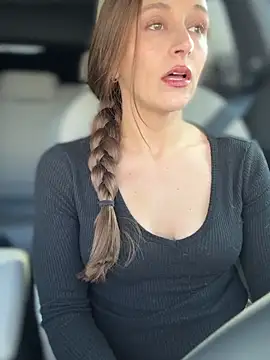 Snapshot of lunagirl13 chatting on February 2026 10:33:02 PM lunagirl13 online show from February 2026 10:33:02 PM