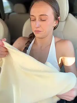 lunagirl13 online show from April 2026 12:07:01 AM