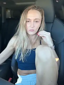 lunagirl13 online show from June 2026 12:21:02 AM