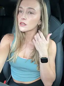 lunagirl13 online show from July 2026 11:33:01 PM