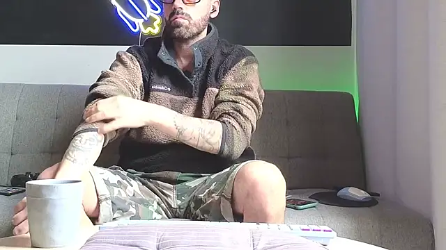 MattxFeet online show from September 2025 12:23:01 PM