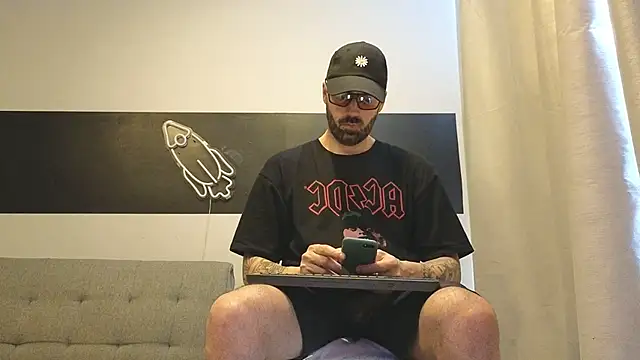 MattxFeet online show from January 2026 05:17:02 PM