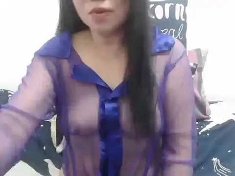 stacie iris online show from September 2025 06:20:01 AM