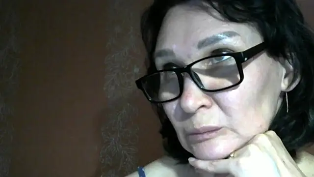 PrettyAndWild online show from July 2026 02:56:02 PM