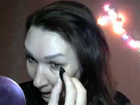 PrettyAndWild online show from December 2024 05:21:02 PM