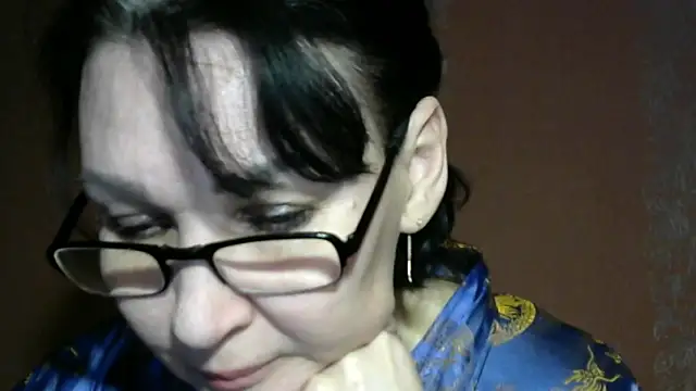Snapshot of PrettyAndWild chatting on February 2026 04:06:01 PM PrettyAndWild online show from February 2026 04:06:01 PM