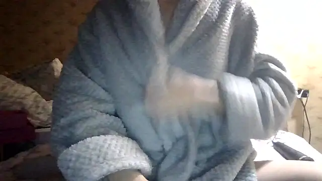 fabiolagg online show from December 2025 08:35:01 AM